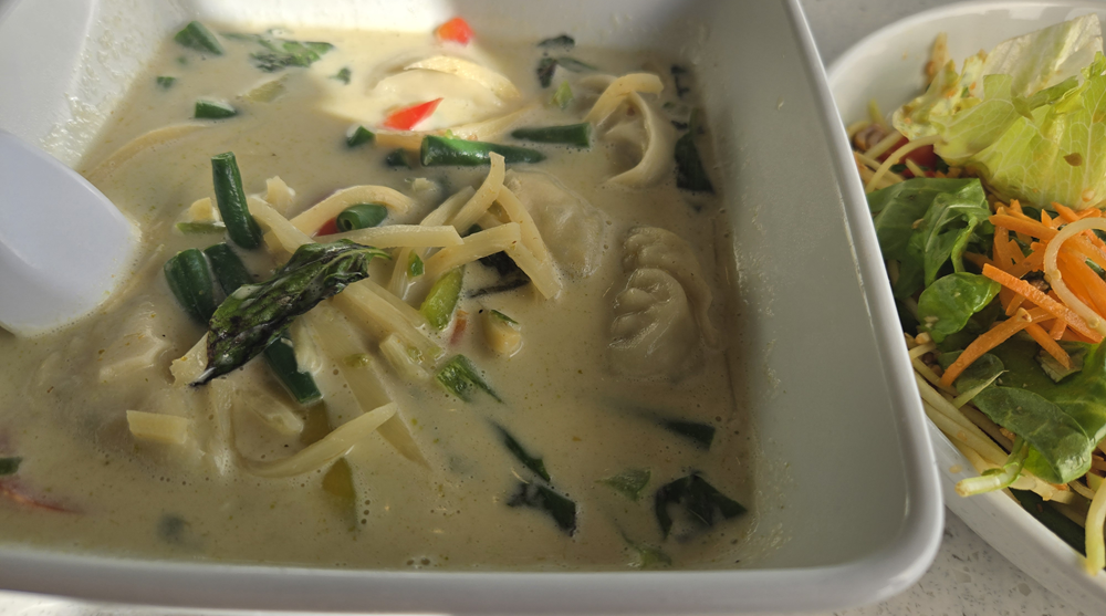 Green curry dumplings at Salaya